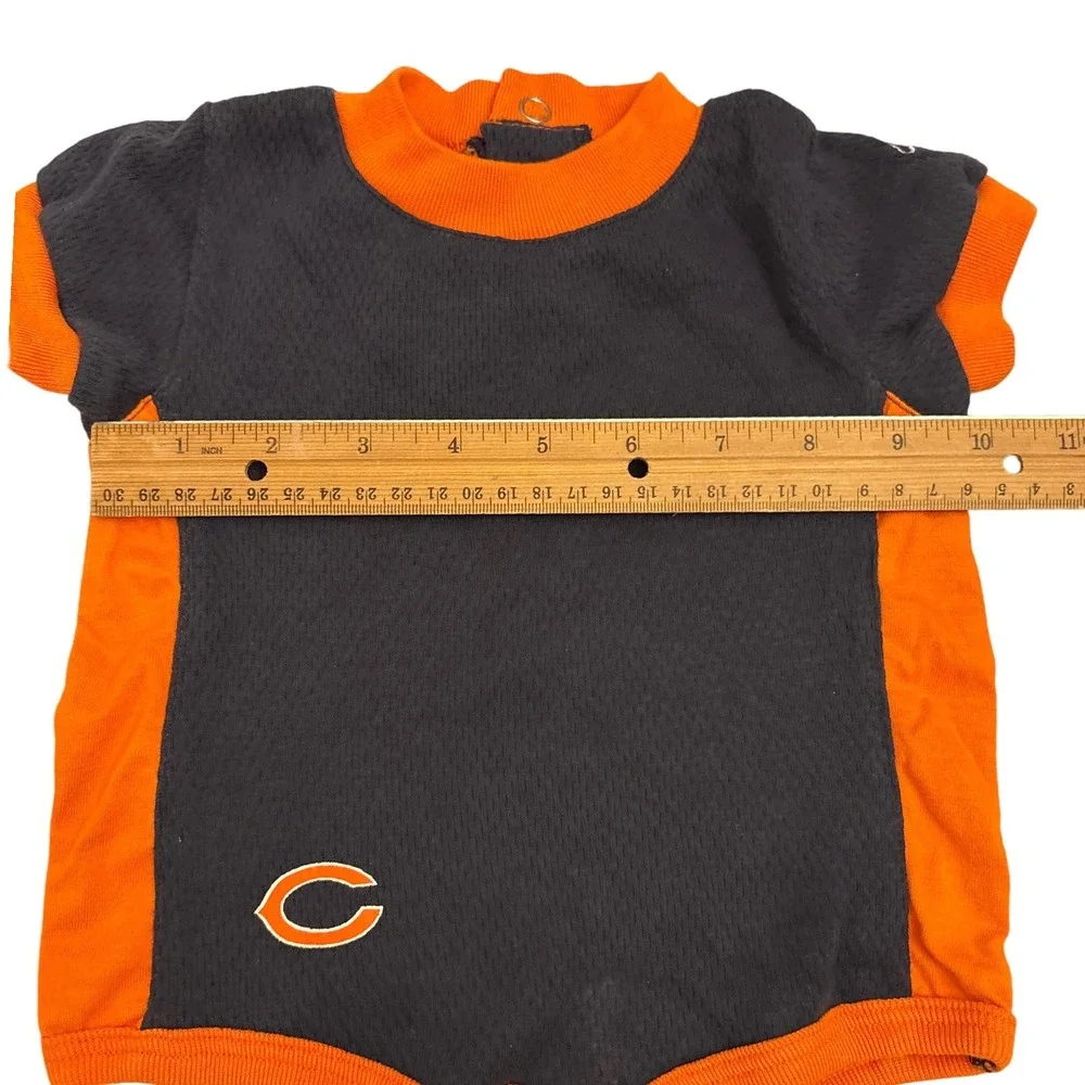 Chicago Bears Baby One Piece Bodysuit Set NFL Orange Black Size 3-6 Months‎